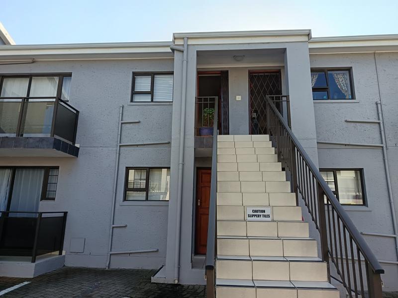 2 Bedroom Property for Sale in Hartenbos Western Cape